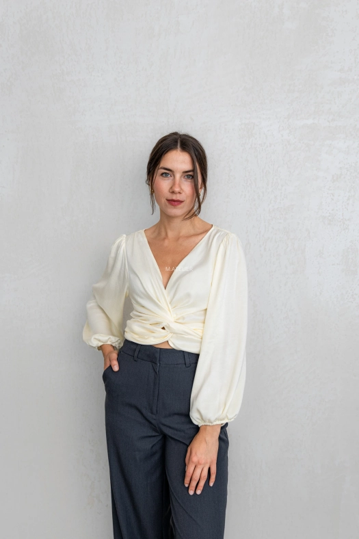 bluzka-elsa-smietanka-3.webp